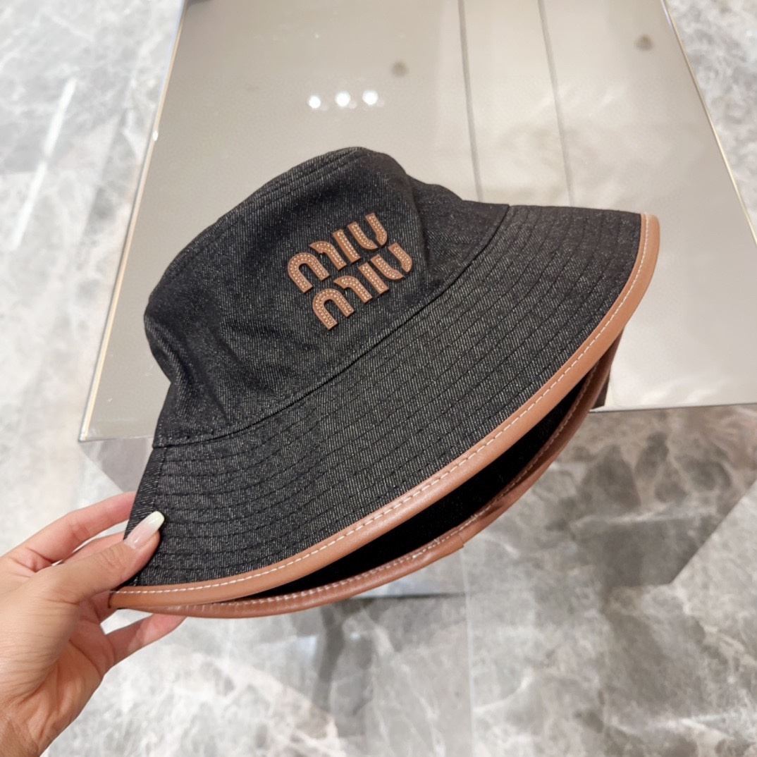 Miu Miu Caps